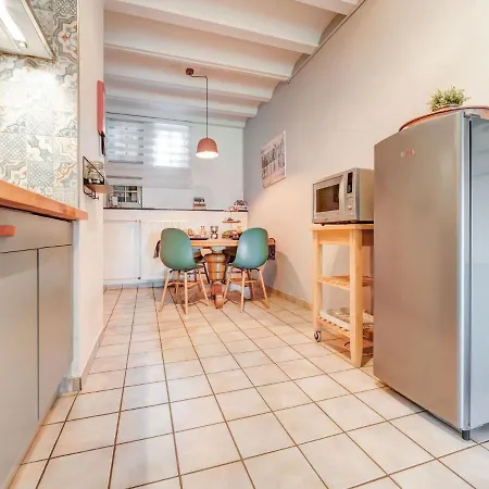 Comfy In With Garden Holiday home *