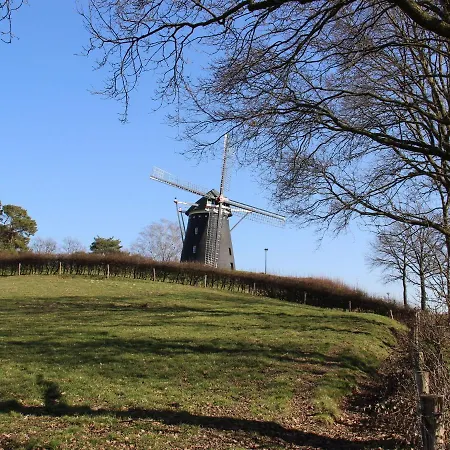 Dom wakacyjny In Ubachsberg Near Trails