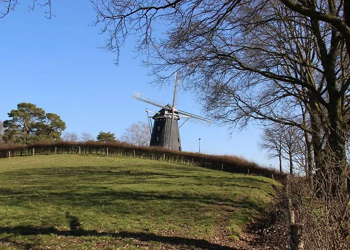 Dom wakacyjny In Ubachsberg Near Trails