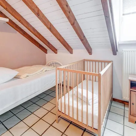 Casa de Férias In Ubachsberg Near Trails *